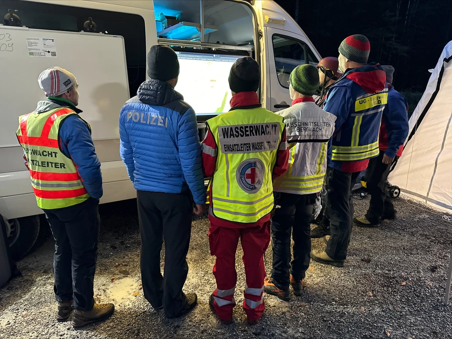 https://cms.bergwacht-bayern.de/Bergwacht-Bayern/Bilder_Artikel/Bilder_2023/1686/image-thumb__1686___auto_932dddbf3d714144a3e37e9ef9ff0313/Walchenklamm4.0fa83604.webp